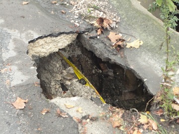 crollo-spoltore-strada.jpg