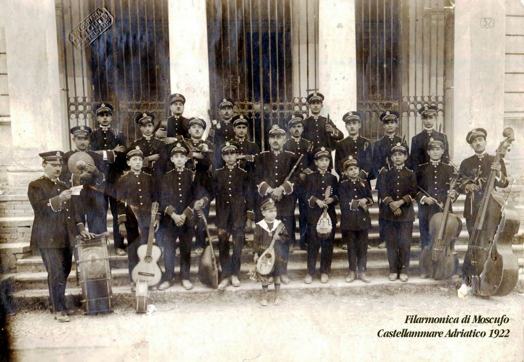 La-Filarmonica-di-Moscufo---1922.JPG