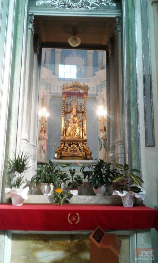 Madonna-del-Popolo---statua.jpg
