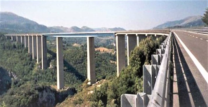AUTOSTRADA-VIADOTTO-CERRANO.jpg